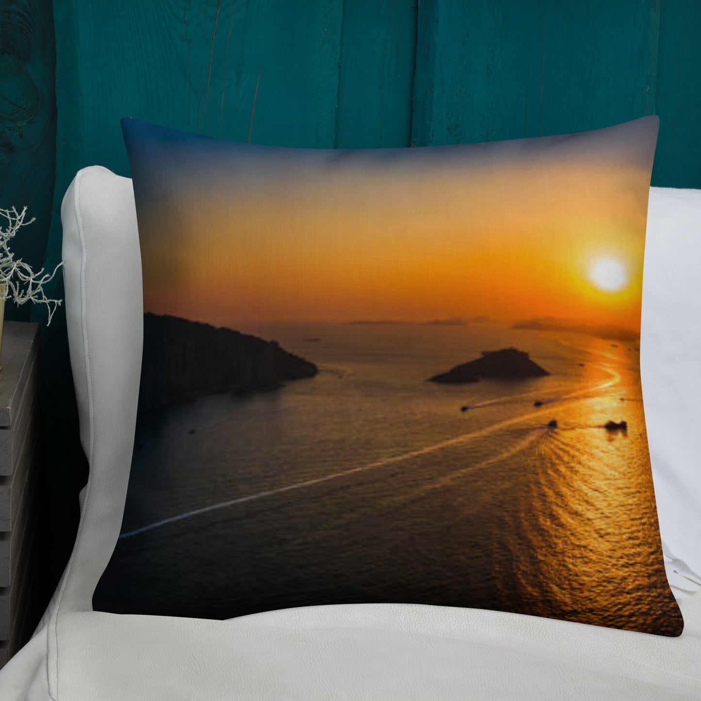 Premium Pillow (Best Premium Pillow - Scenic Ocean View Model 0015)